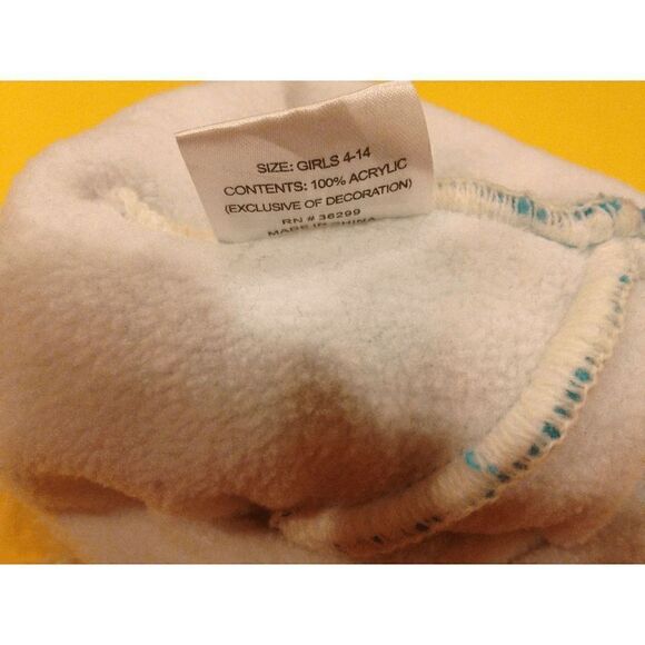 White Blue Beanie Cap Wool Winter Ski Hat Cap Fair Isle 100% Acrylic Girls 4-14 - Picture 2 of 2